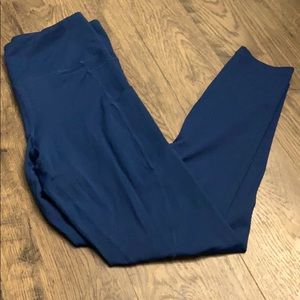 ZYIA Navy Pocket Light n Tights 7/8 Length